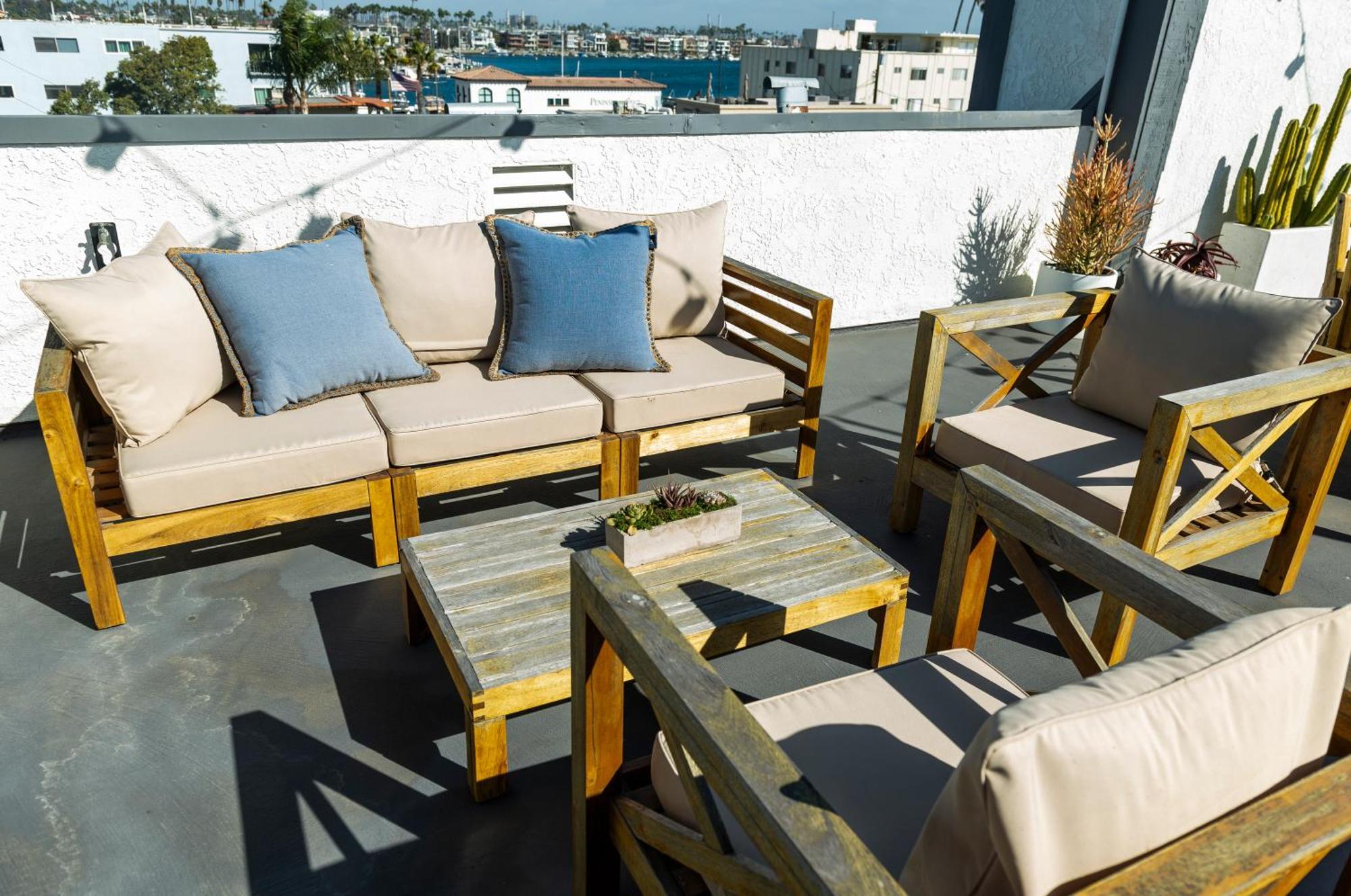 50 M To Sand Lgb 2 King Suites Long Beach Bagian luar foto