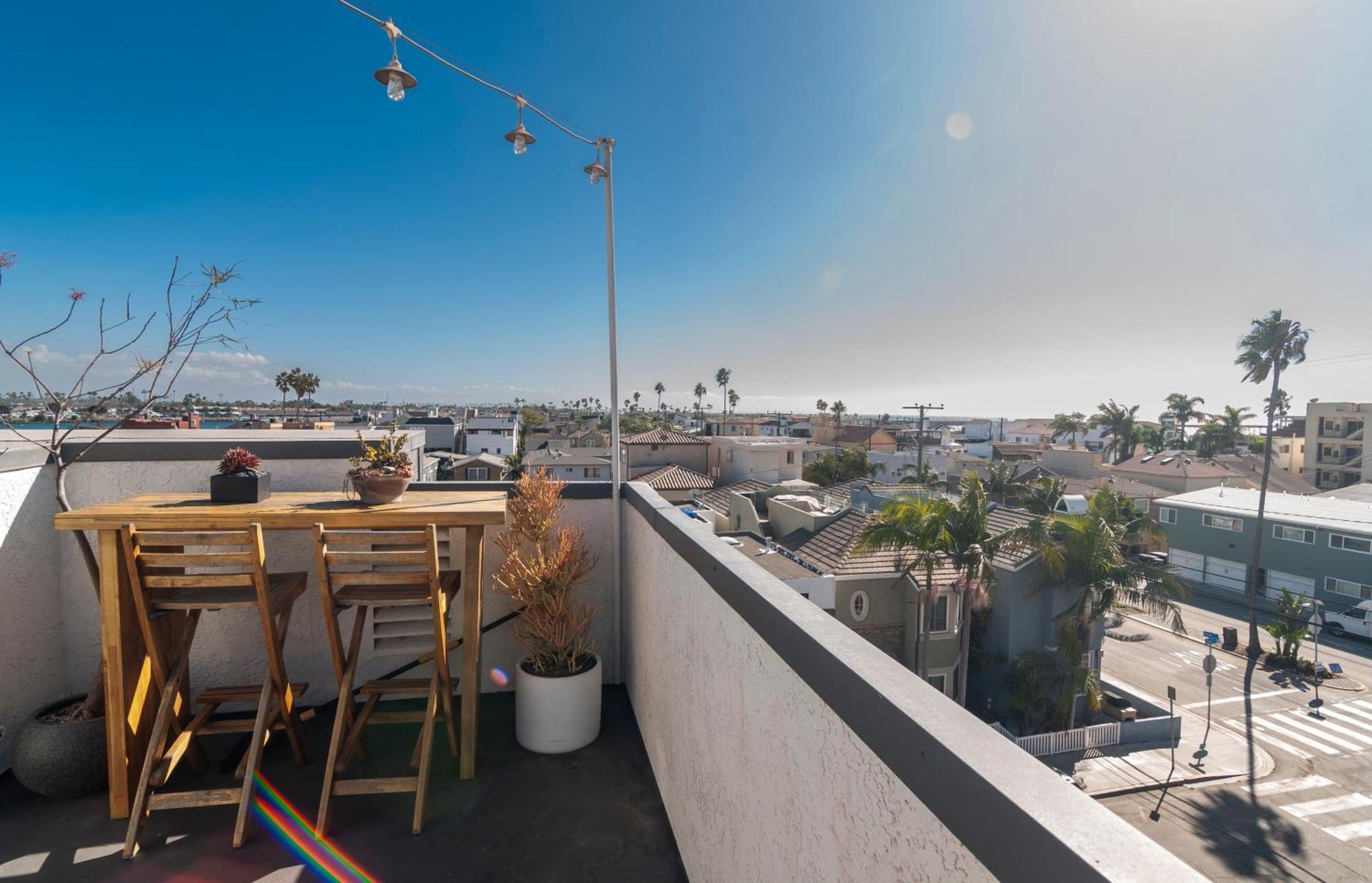 50 M To Sand Lgb 2 King Suites Long Beach Bagian luar foto