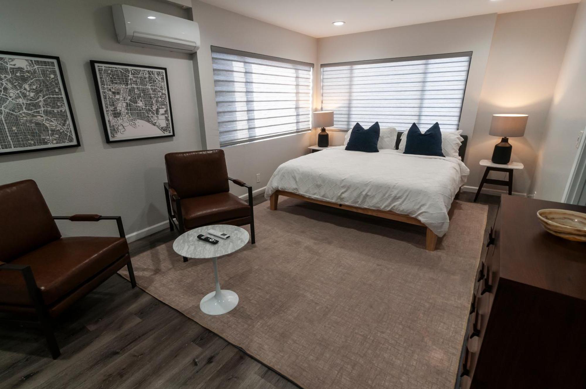 50 M To Sand Lgb 2 King Suites Long Beach Bagian luar foto