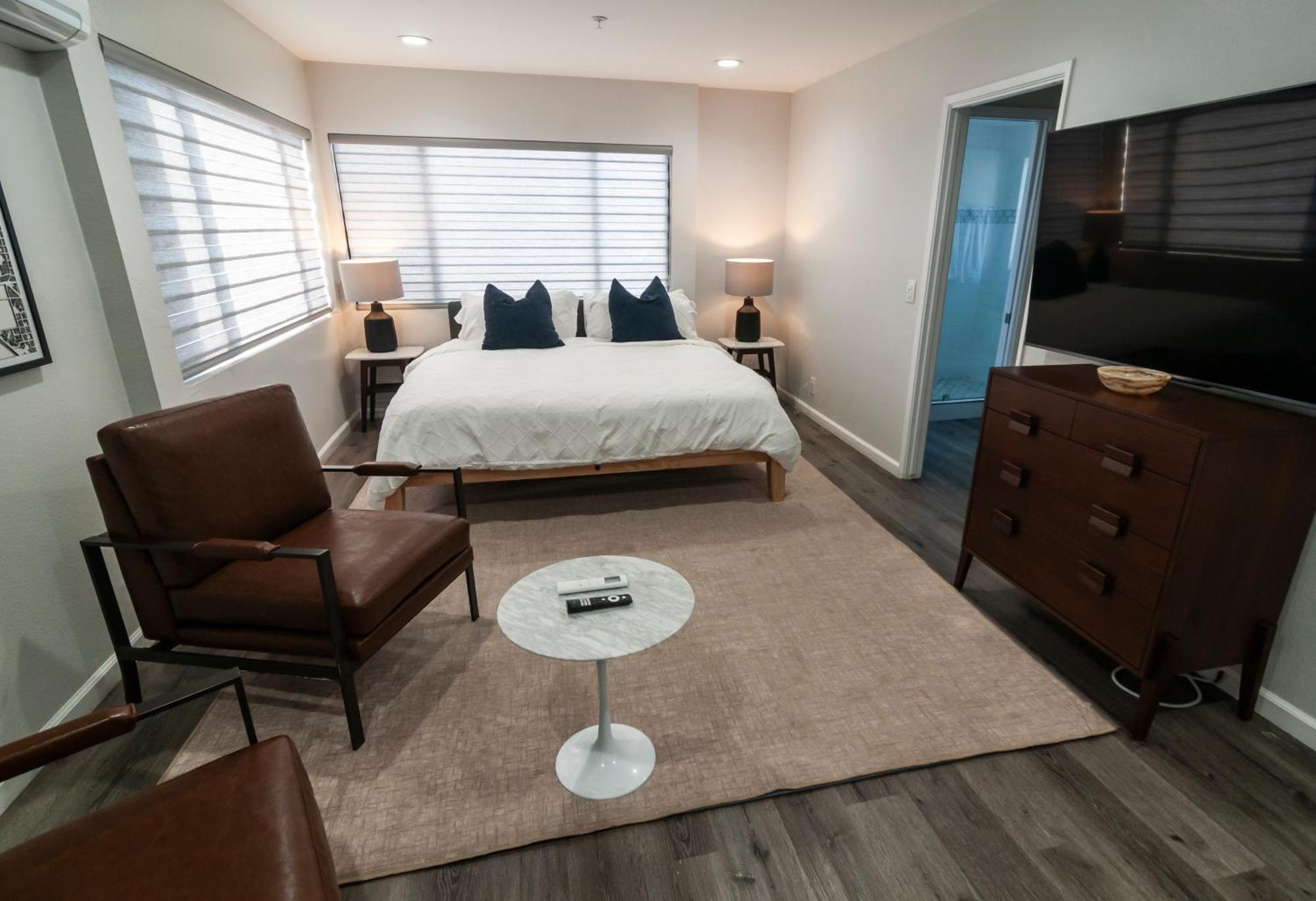 50 M To Sand Lgb 2 King Suites Long Beach Bagian luar foto