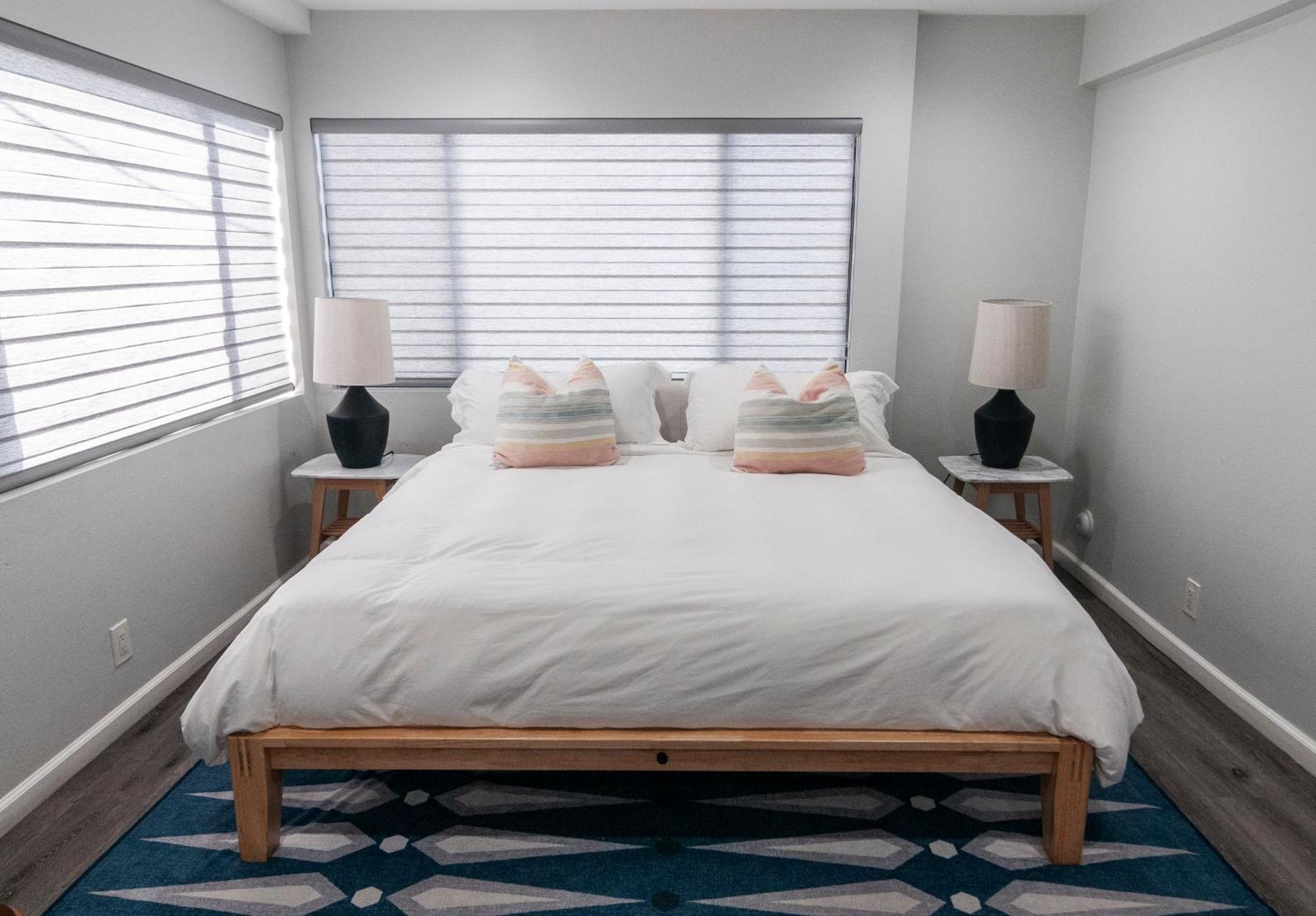 50 M To Sand Lgb 2 King Suites Long Beach Bagian luar foto